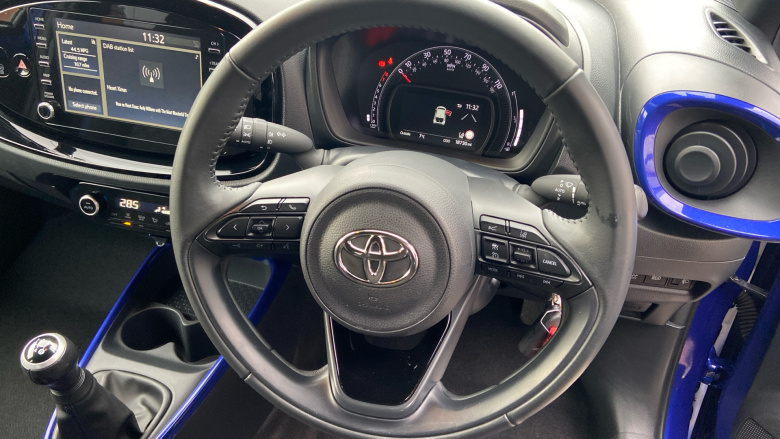 Toyota Aygo X 1.0 VVT-i Edge 5dr [Parking] Petrol Hatchback